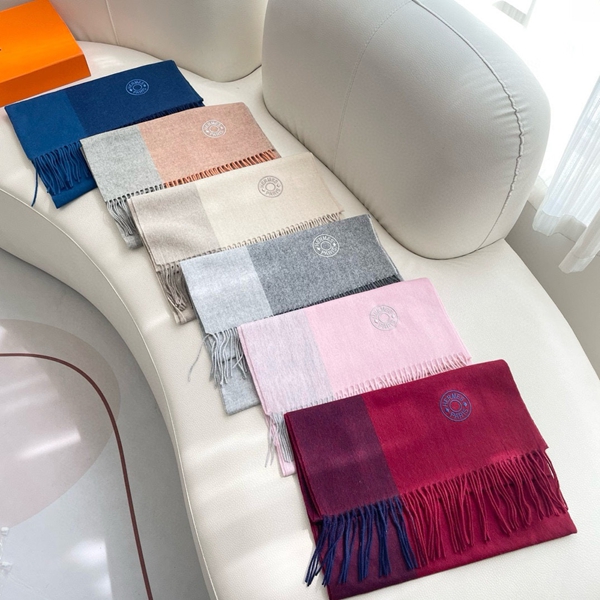 ブランドマフラー背面デザイン